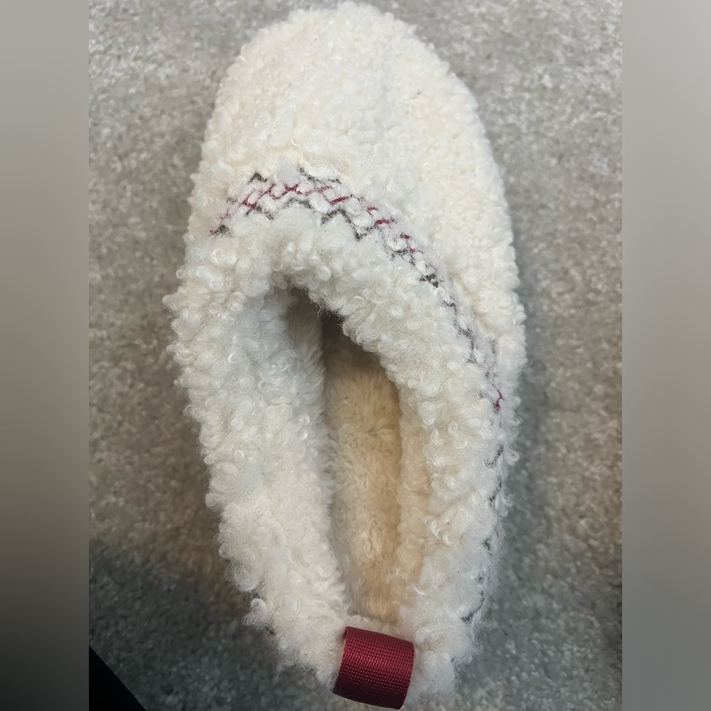 Slippers, size 8
